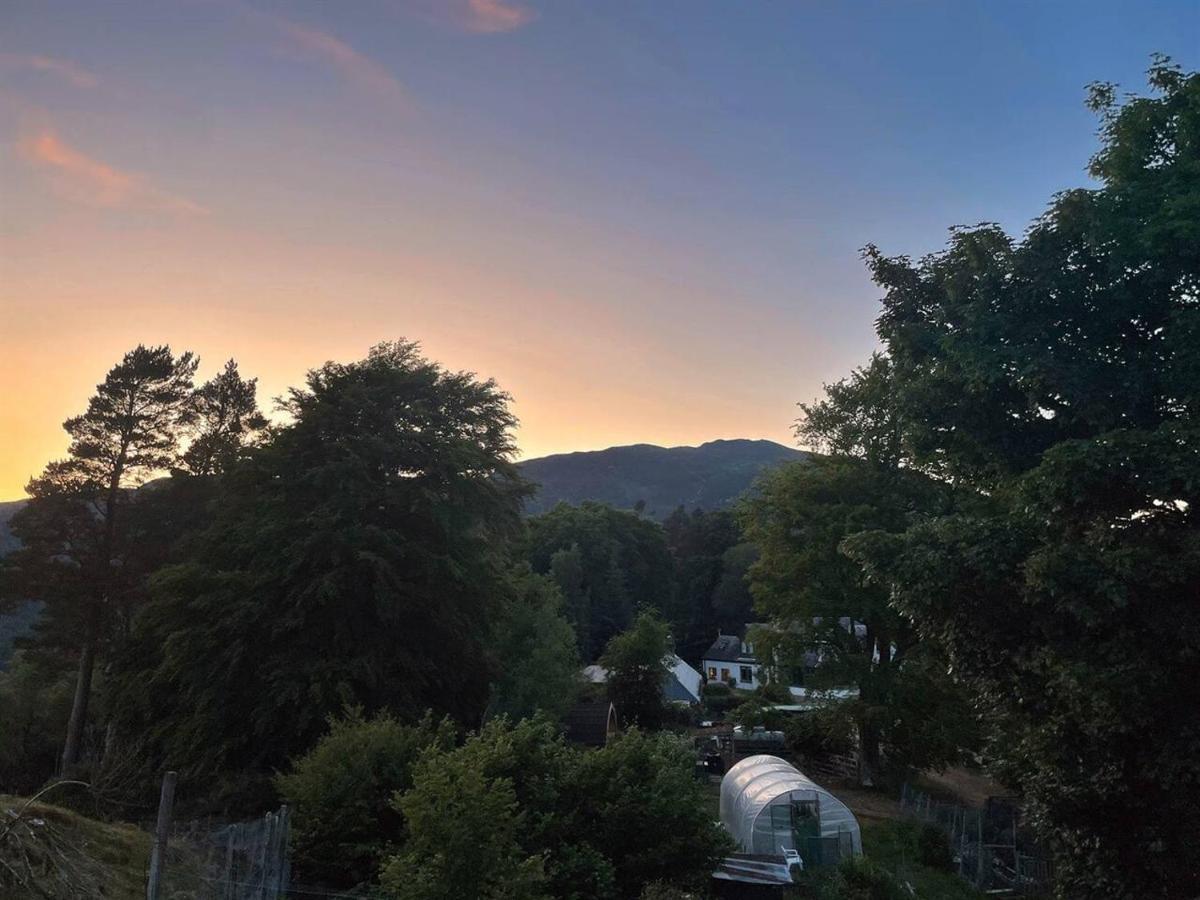 Spectacular Mountain View Ecopod Villa Newtonmore Luaran gambar