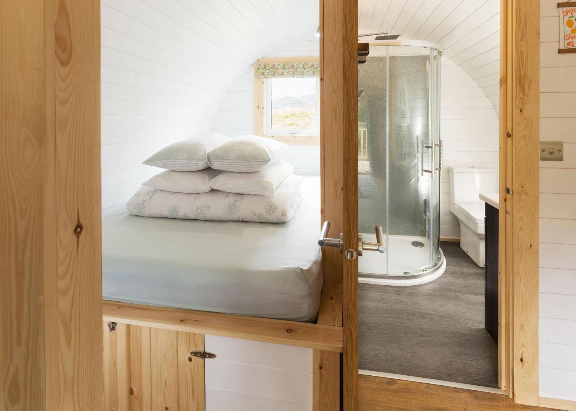 Spectacular Mountain View Ecopod Villa Newtonmore Luaran gambar