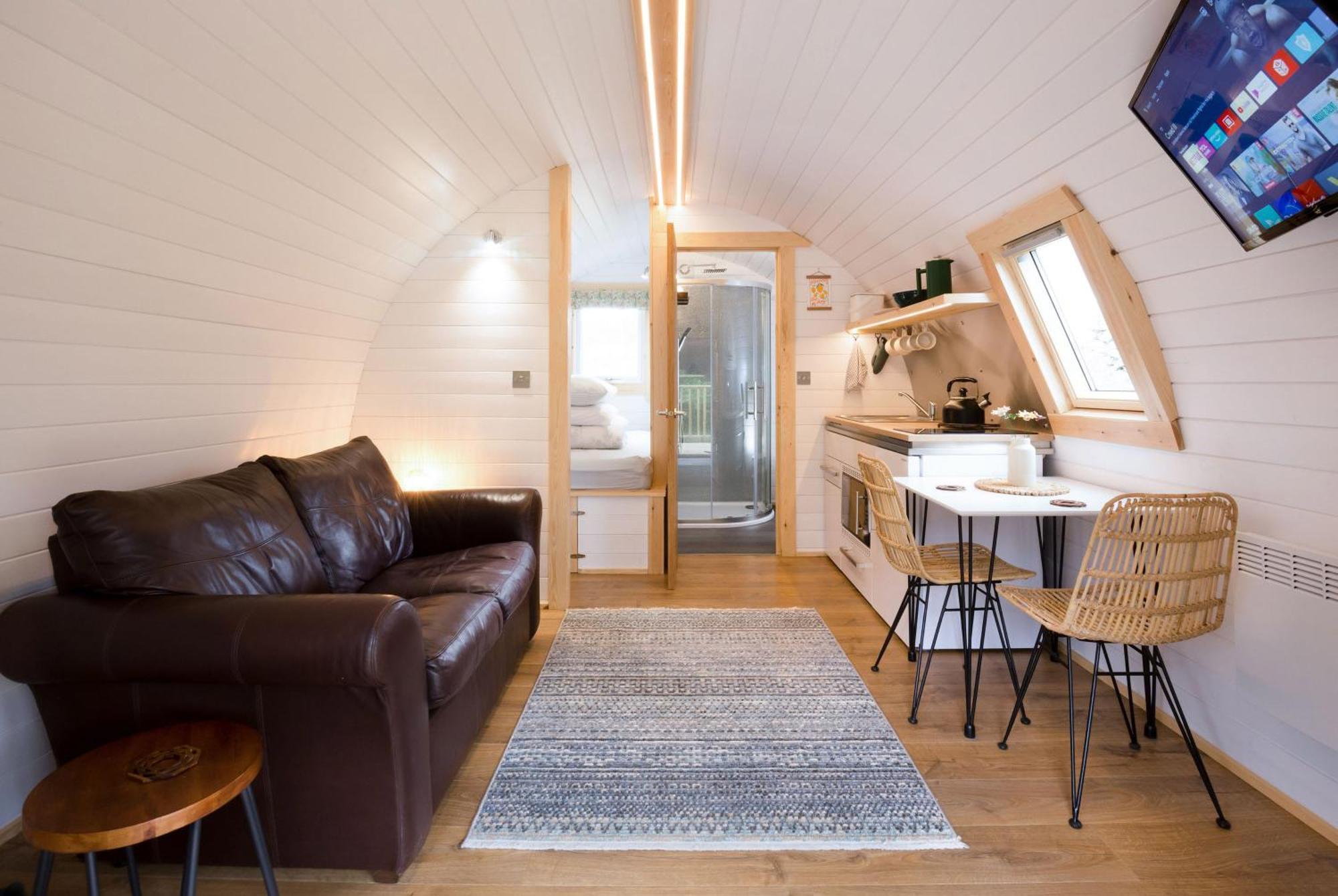 Spectacular Mountain View Ecopod Villa Newtonmore Luaran gambar
